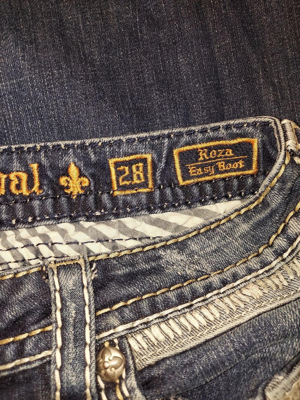 Rock Revival Roza Mid-rise Boot Cut Jeans with Embroidered Back Pockets - 28 - Picture 4 of 11